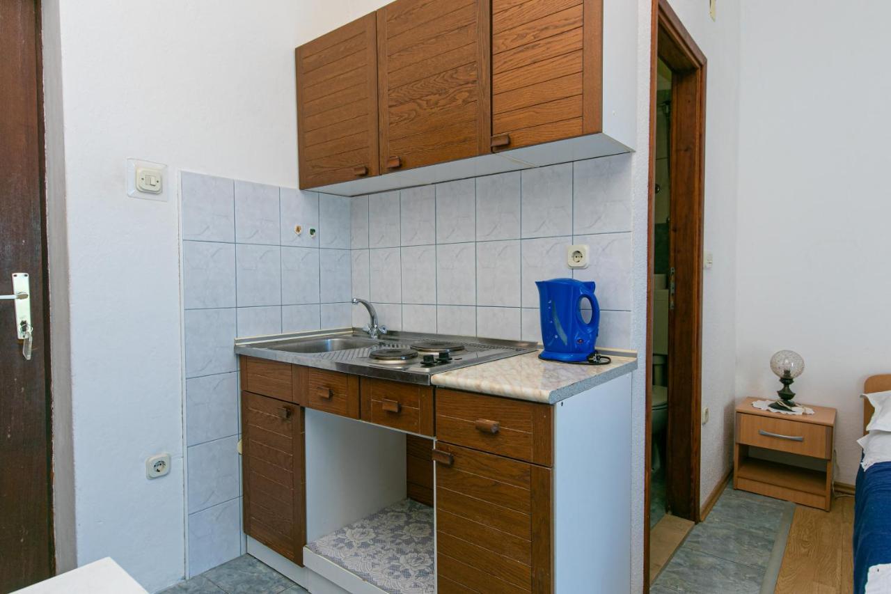 Apartments With A Parking Space Gradac, Makarska - 14708 Exterior foto